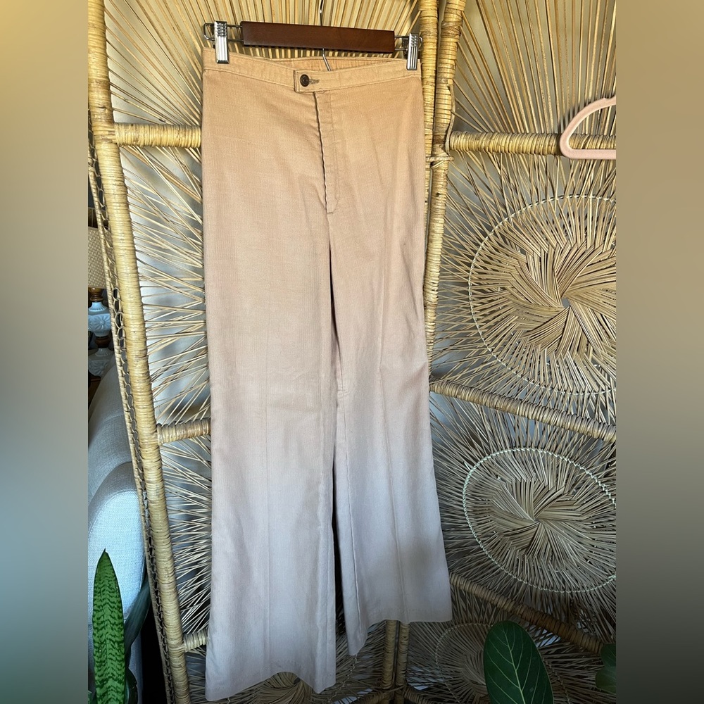 Vintage levi’s tan corduroy bell bottoms